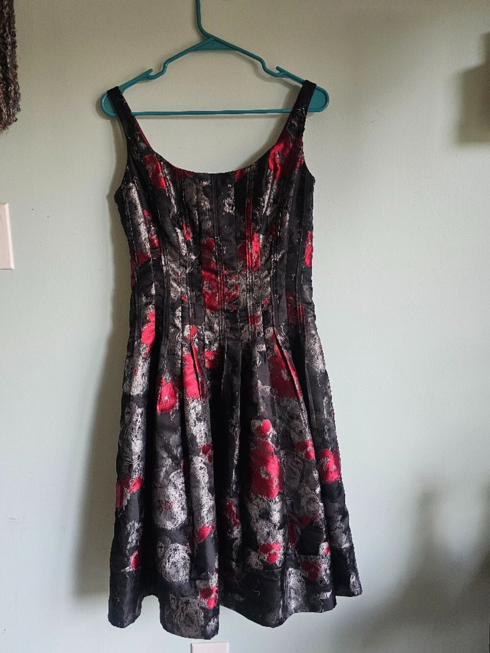 Jones New York Red and Black Floral Cocktail Business Dress Size 6